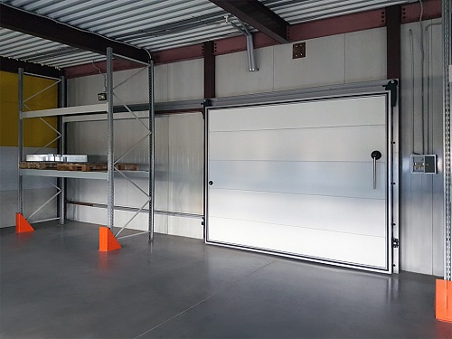 Дверь откатная для охлаждаемых помещений Дверь откатная для охлаждаемых помещений
